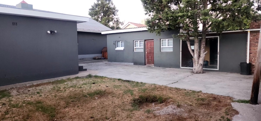 3 Bedroom Property for Sale in Avondale Western Cape